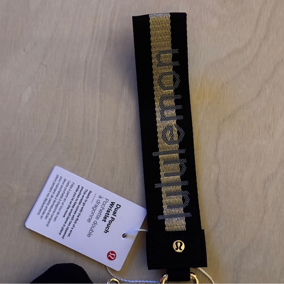 NWT - Lululemon Dual Pouch Wristlet Black with Gold Hardware and Logo - Picture 2 of 13